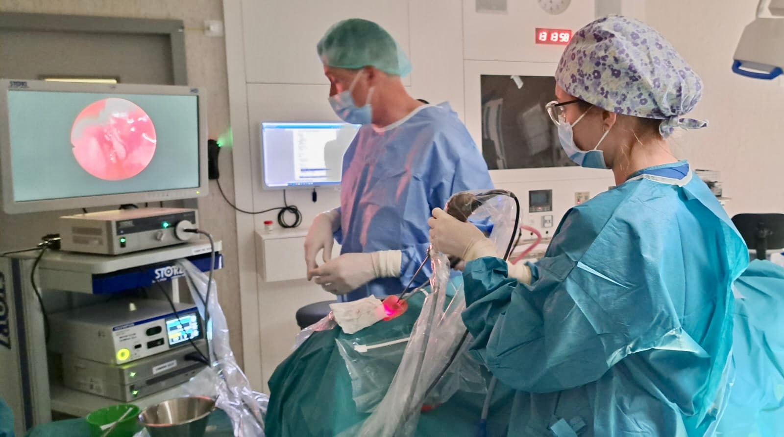 Dra. Fátima Fanjul en quirófano